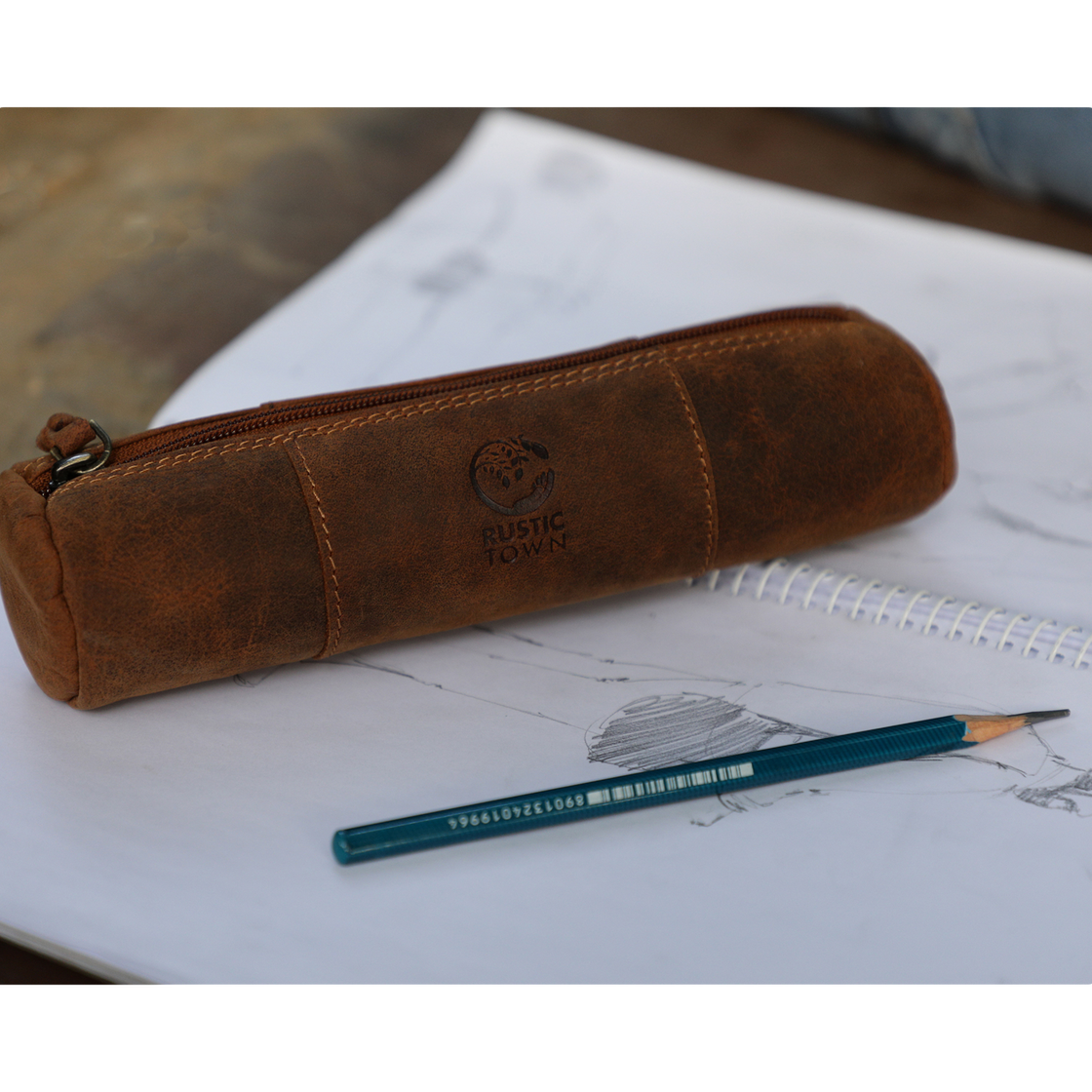 Winnie Leather Zipper Pen Pencil Case (Brown)