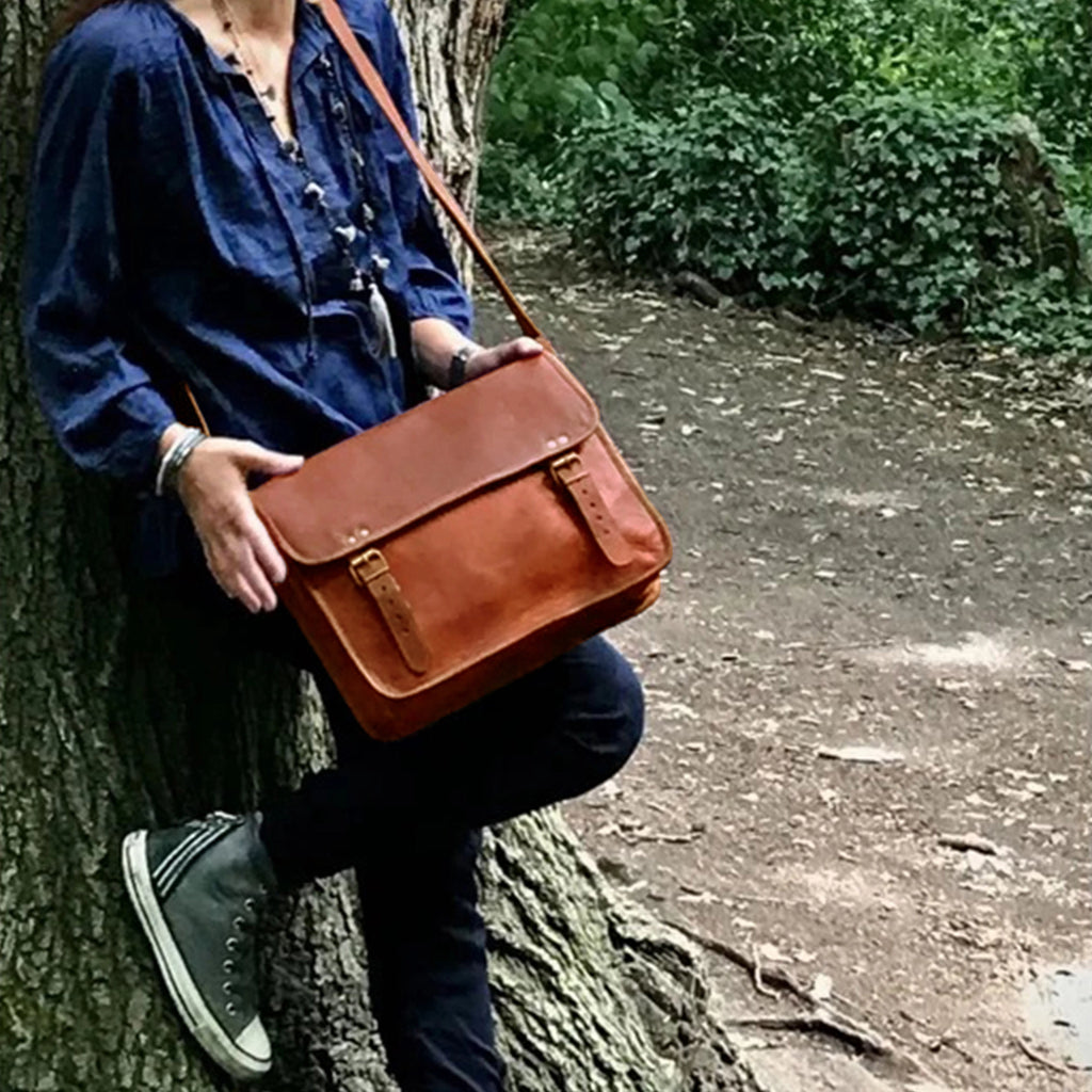 Scout Leather Laptop Messenger Bag (15 inch)