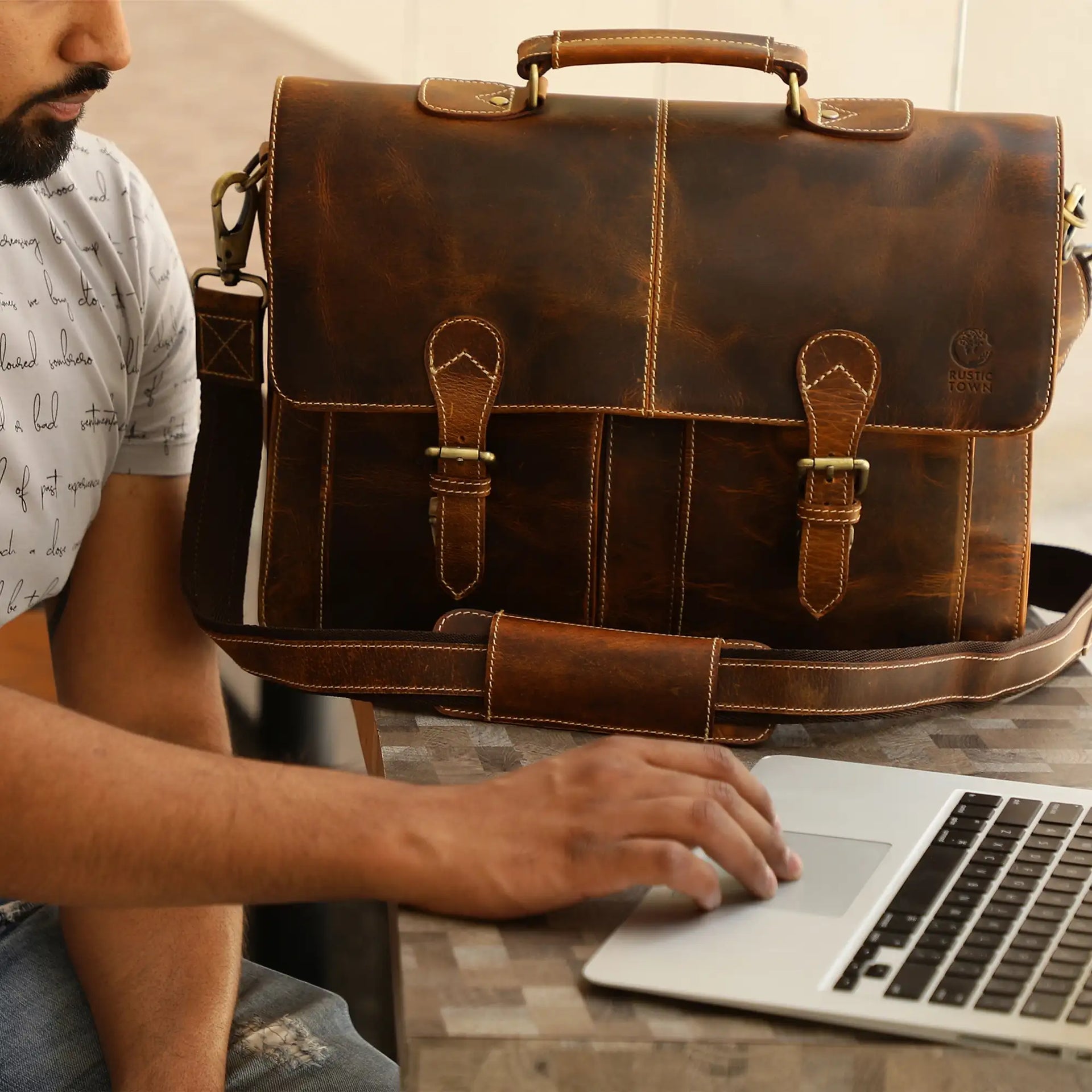 Vintage Rustic Leather Bag | Rugged Black