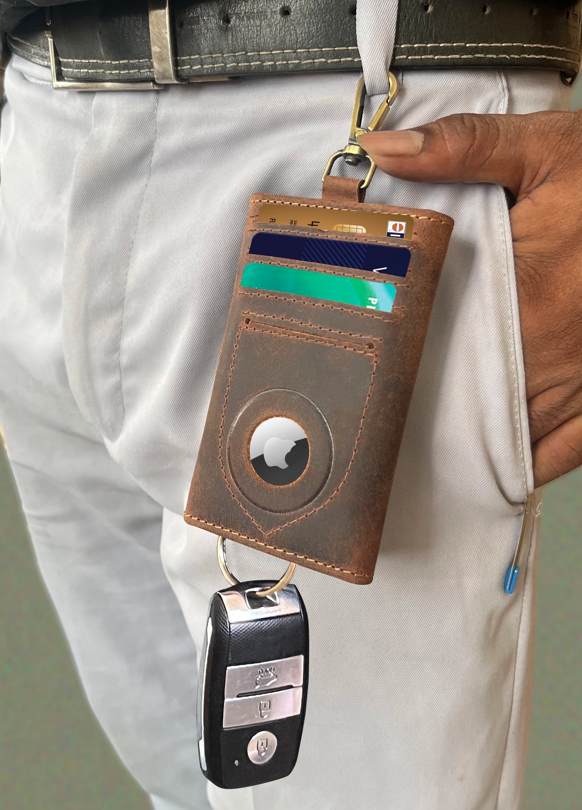 Willow Leather Key Holder - Slim Keychain AirTag Holder Wallet