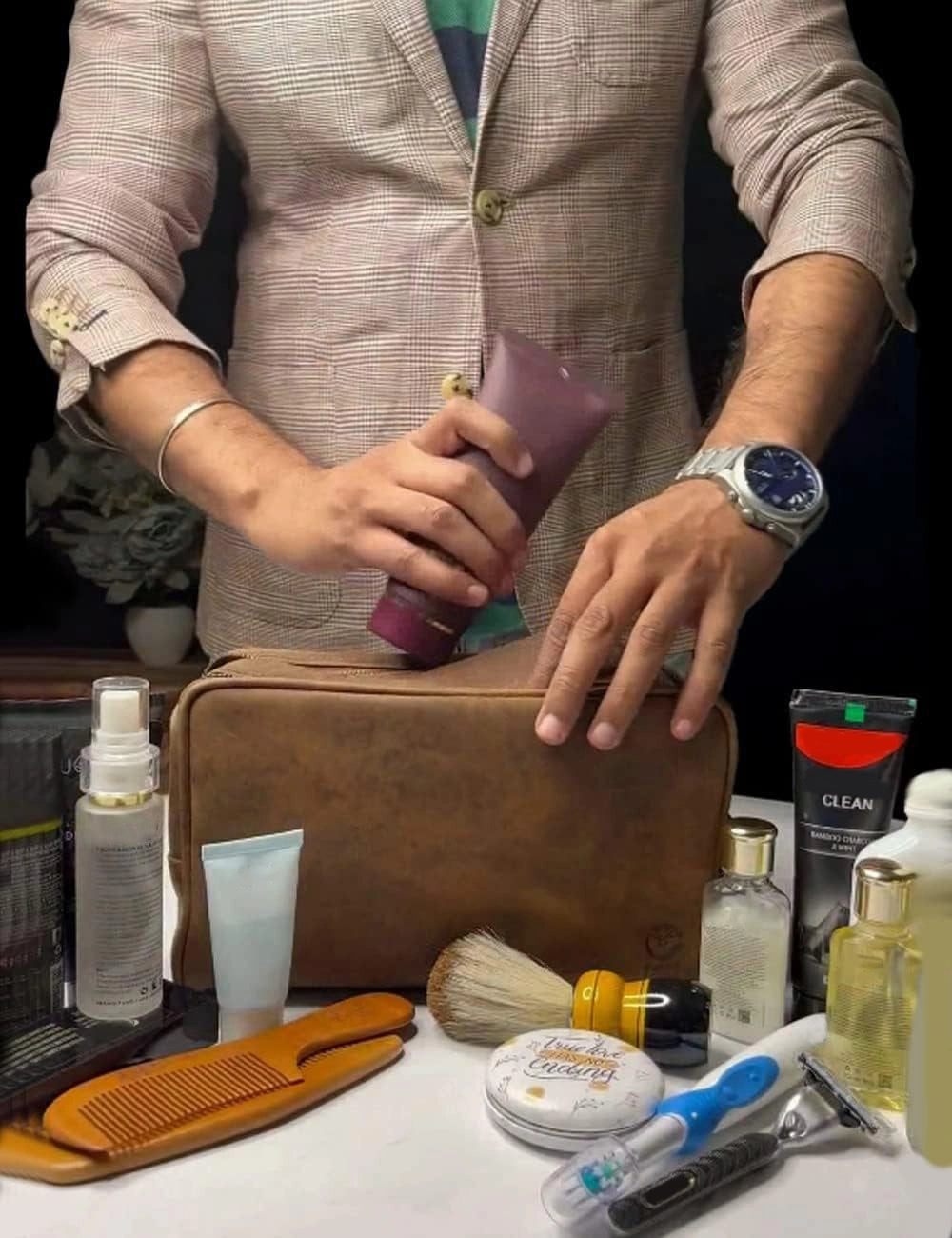 Johnny Handmade Leather Dopp Kit (Brown)