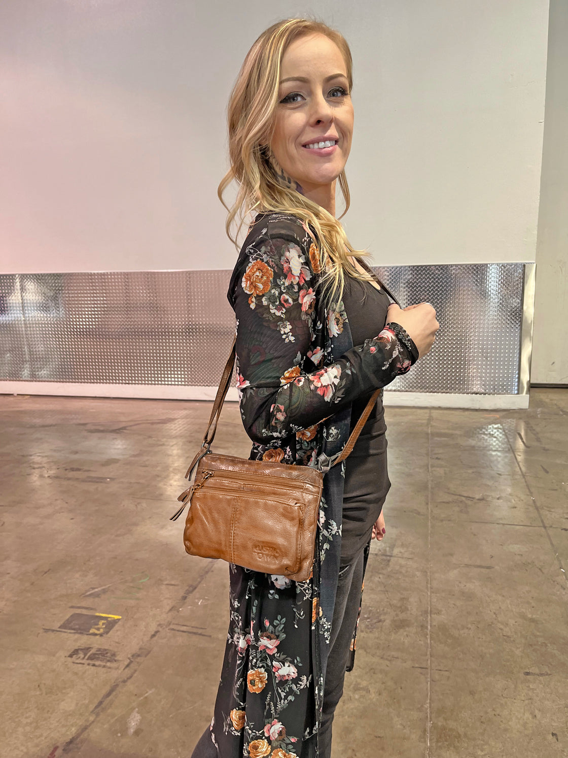 Leather Crossbody Handbag for Women, Cognac