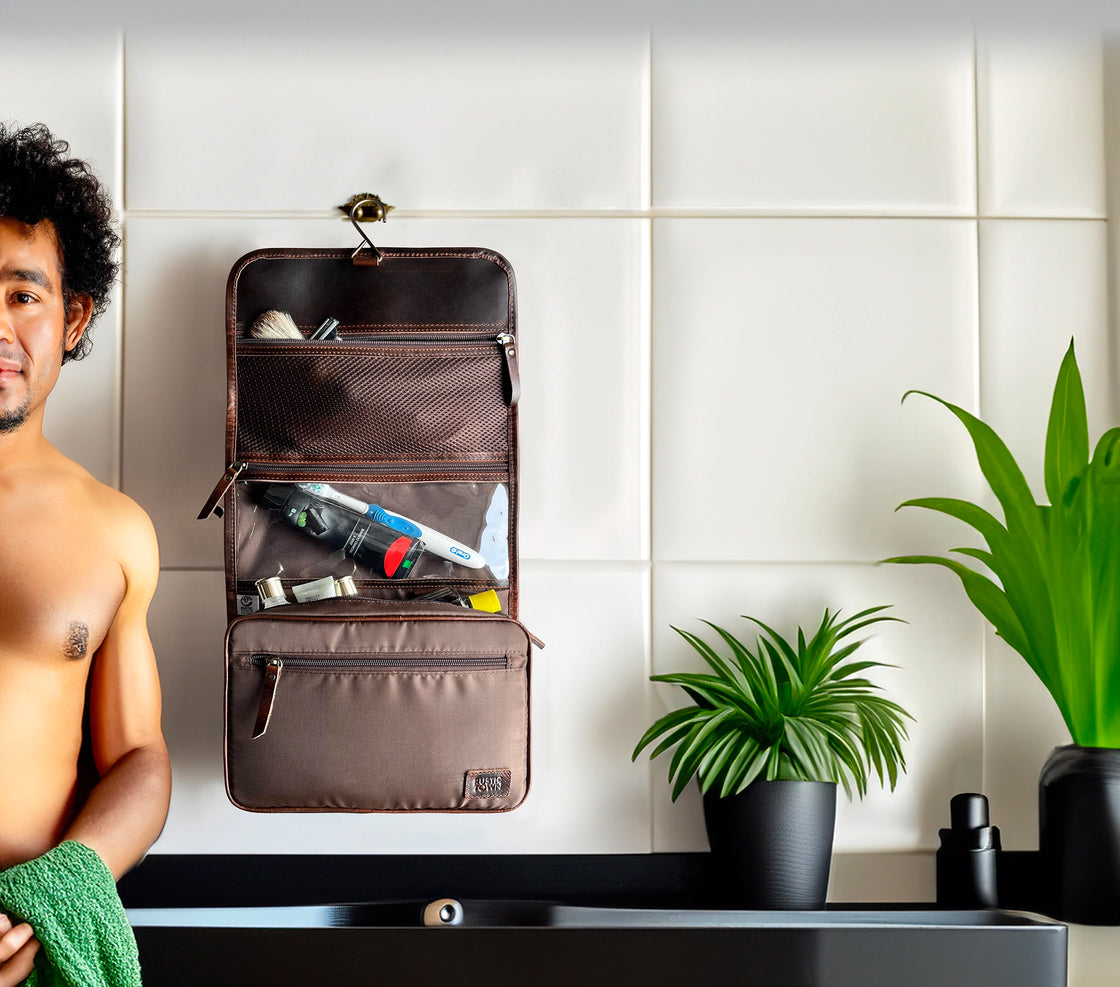 Finley Leather Hanging Toiletry Bag (Walnut Brown)