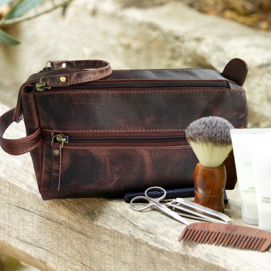 Leather Toiletry Bag for Men and Women (Walnut Brown)